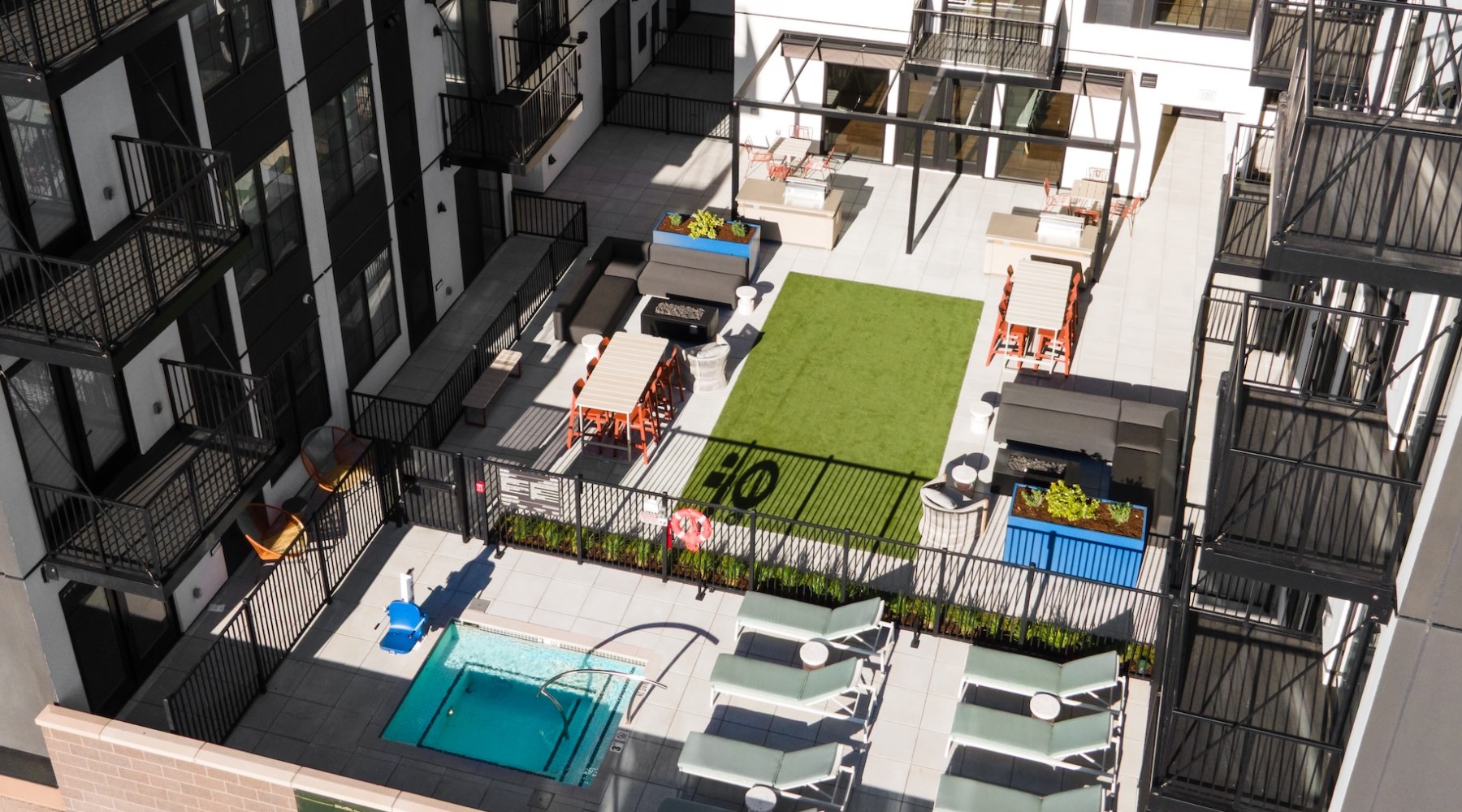 Spa or river, the summer is yours Spa or river, the summer is yours